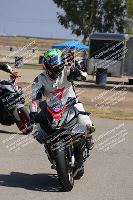 media/Sep-11-2022-Pacific Track Time (Sun) [[cf3de93db2]]/Around the Pits/